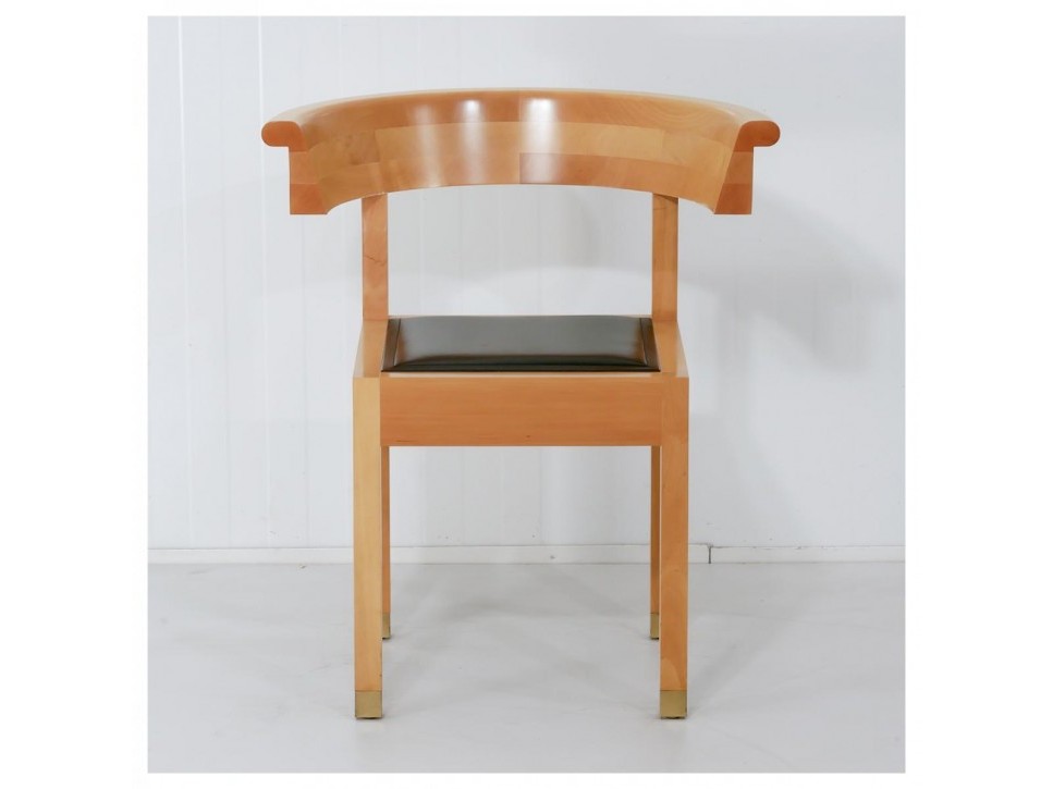 DRAENERT LEONARDO Konferenzstuhl – Schwarz / Buche Massiv