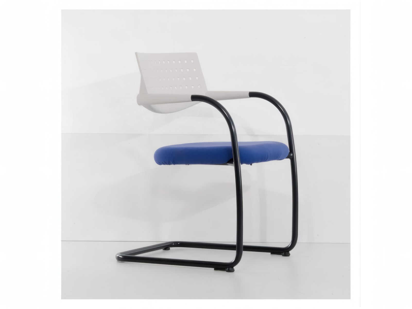 Vitra Visavis Konferenzstuhl Blau Schwarz