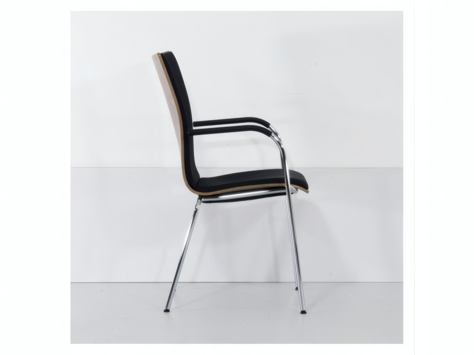 Thonet S 168 Konferenzstuhl Nussbaum Anthrazit – Bild 2