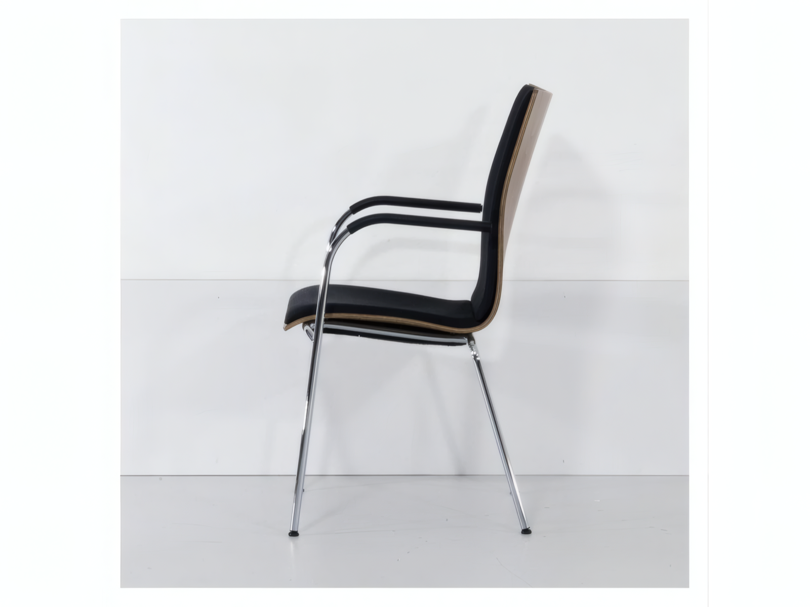 Thonet S 168 Konferenzstuhl Nussbaum Anthrazit – Bild 6