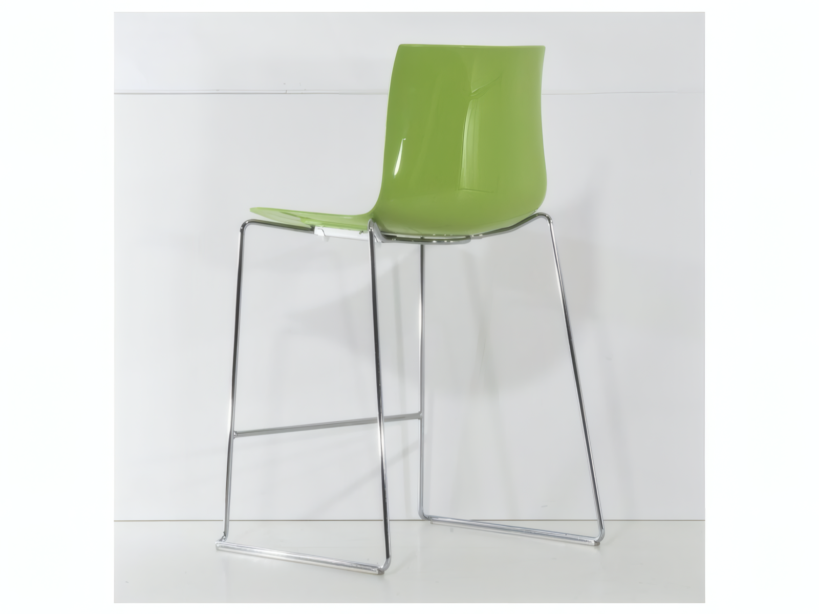 Arper Catifa 46 Barhocker Weiß Grün Chrom – Bild 6
