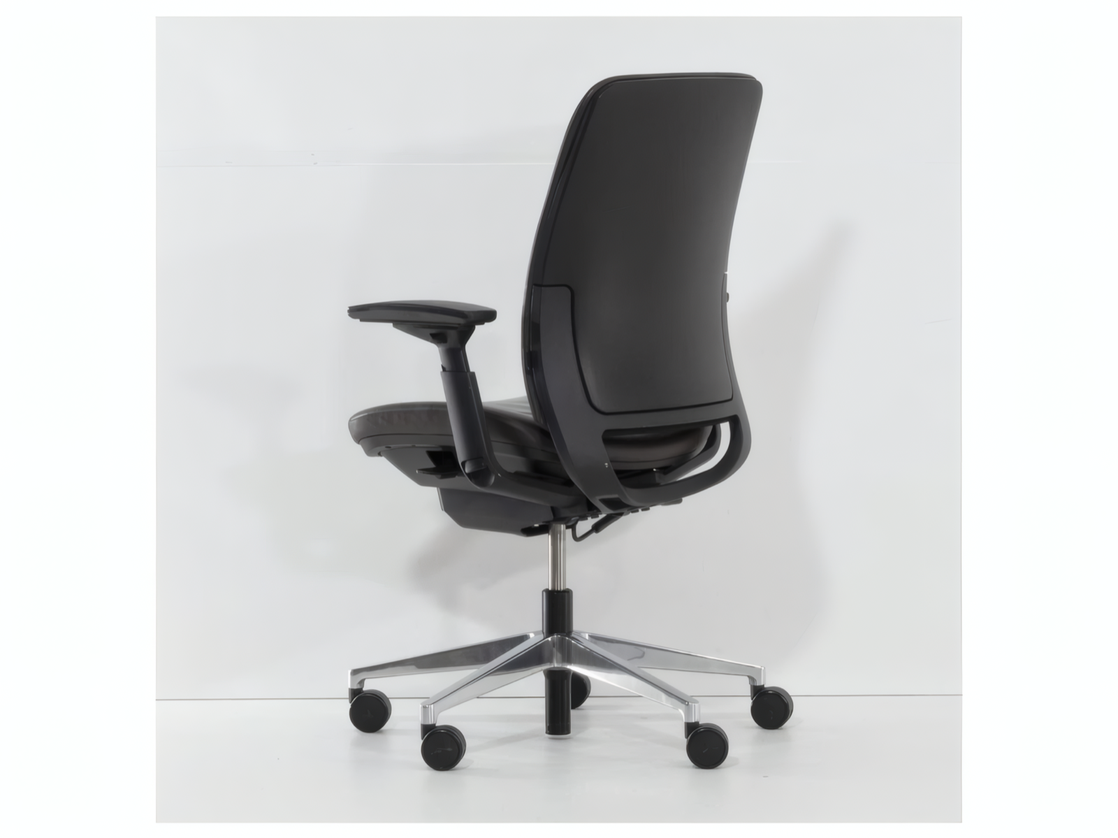 STEELCASE Amia Bürodrehstuhl, Leder Braun, Alu-Fußkreuz – Bild 6